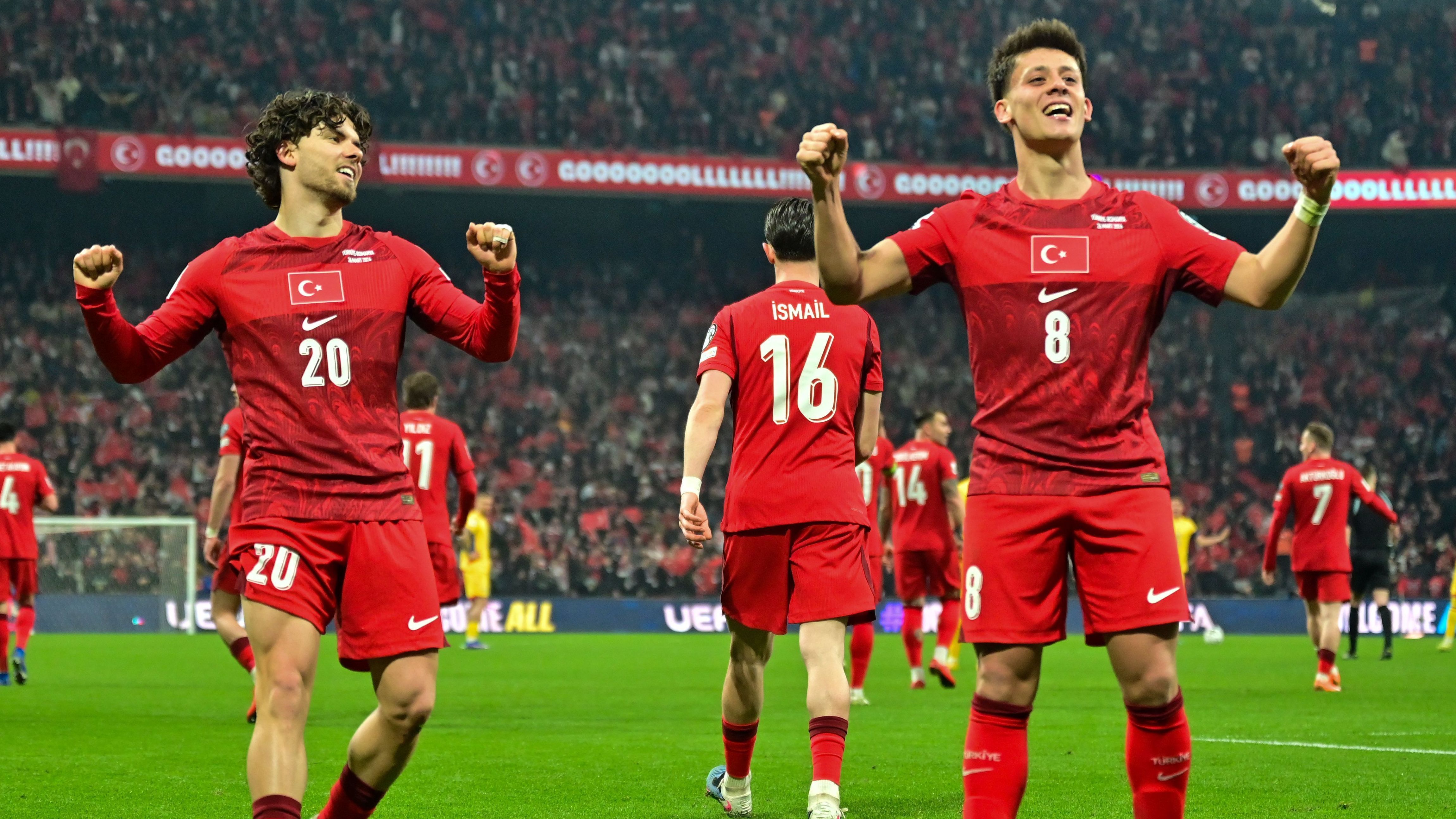 Turquia elimina Romênia e fica a um jogo da Copa do Mundo