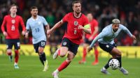 Uruguai reage nos acréscimos e segura empate com Inglaterra em Wembley