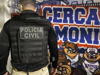 Torcedores do Flamengo tentam invadir sede do Fluminense e são presos