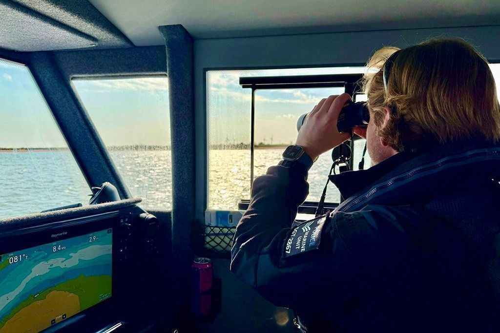 Familiares refazem trajeto de barco que brasileira pode ter feito na Inglaterra