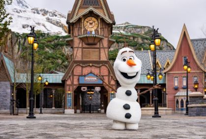 Disney cria Olaf robótico com IA que interage com o público; veja