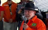 Lula critica lucro sobre combustíveis “às custas do sofrimento”
