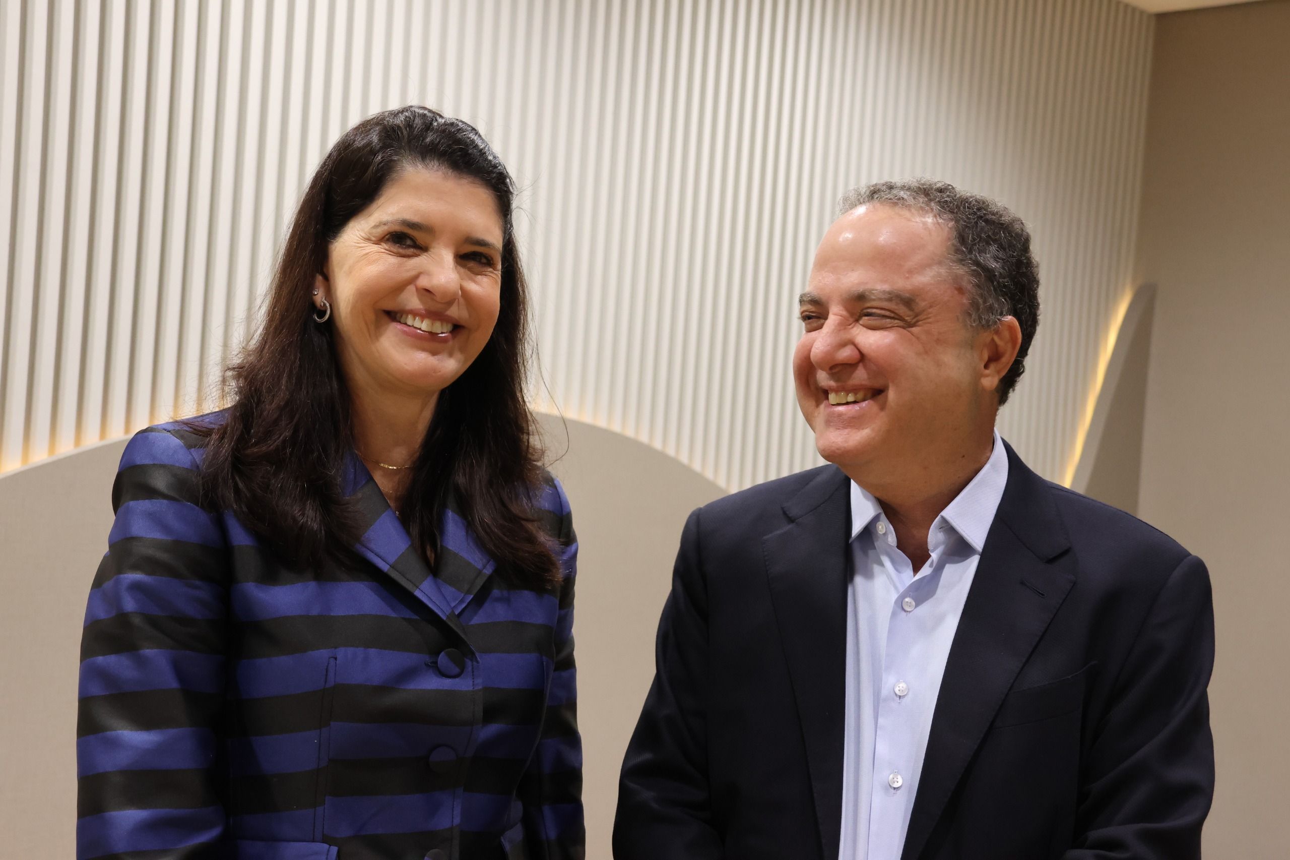 Dra. Cláudia Cozer Kalil e Dr. Roberto Kalil Filho • Reprodução