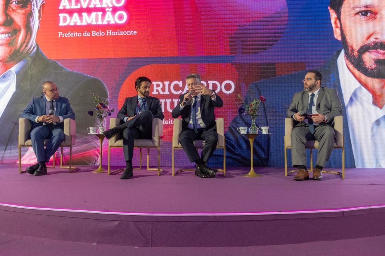 O prefeito de Belo Horizonte, Álvaro Damião