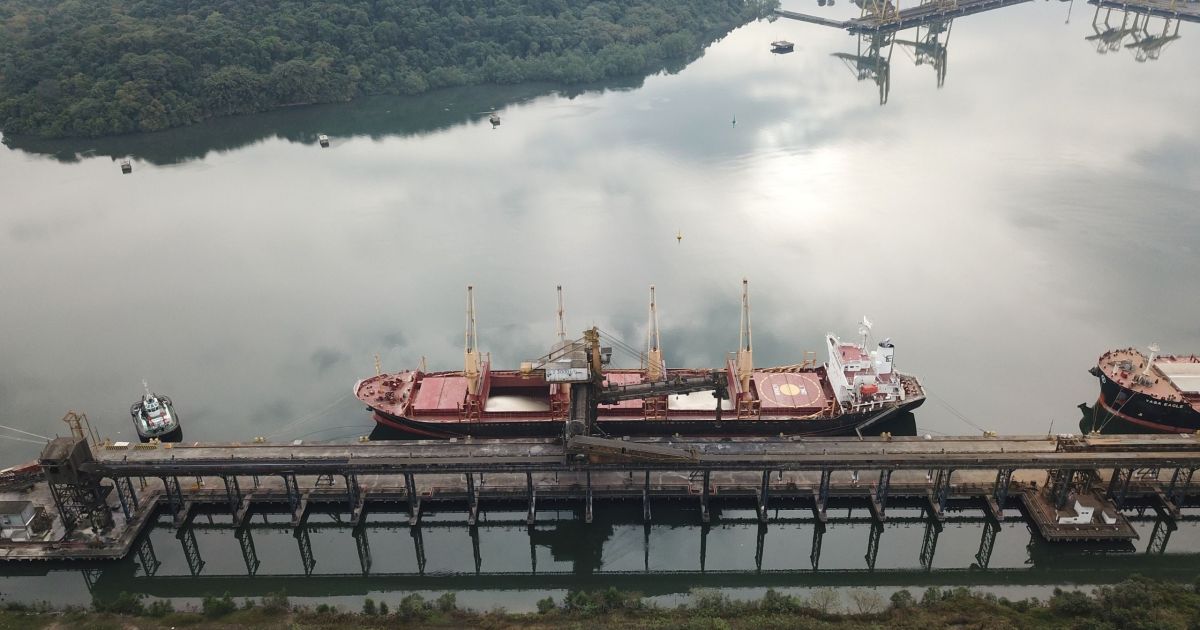 Dragagem no Porto de Santos ampliou carga e levou terminal a recorde