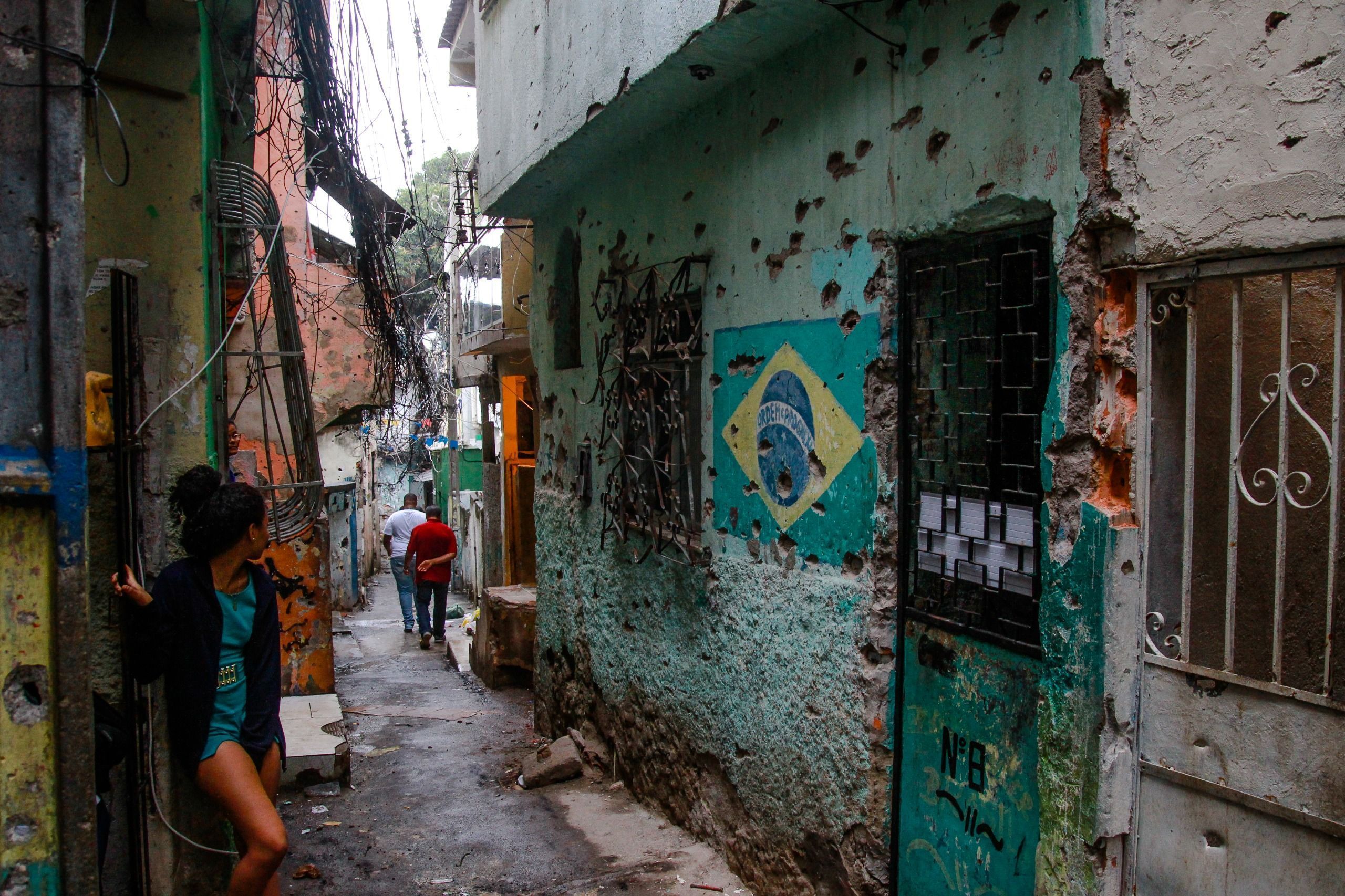 FOTOGRAFO TIROS RIO JACAREZINHO