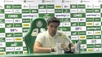 Abel elogia novo gramado do Palmeiras e detona calendário: "Desumano"
