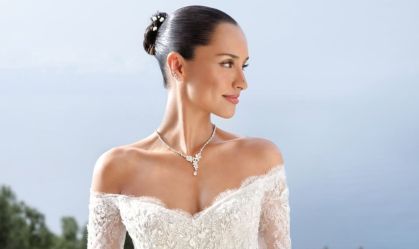 Alexandra Saint Mleux mostra de vestido para casamento com Charles Leclerc