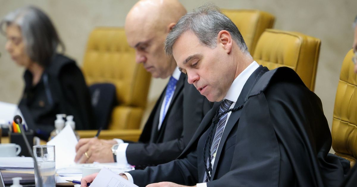 Waack: Divisão interna paralisa reação do STF ao escândalo do Banco Master
