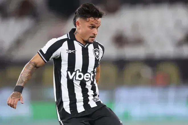São Paulo se acerta com Botafogo e fica próximo de anunciar atacante