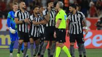 Botafogo x Flamengo: Barboza é expulso e vai à loucura com Daronco; veja