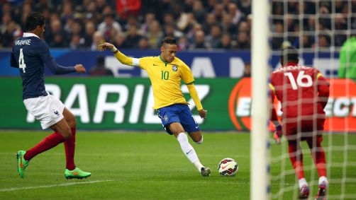 Neymar fez gol na vitória do Brasil contra a França em 2015