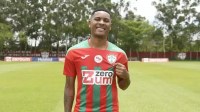 Destaque da Portuguesa, lateral chega ao Rio para assinar com o Botafogo