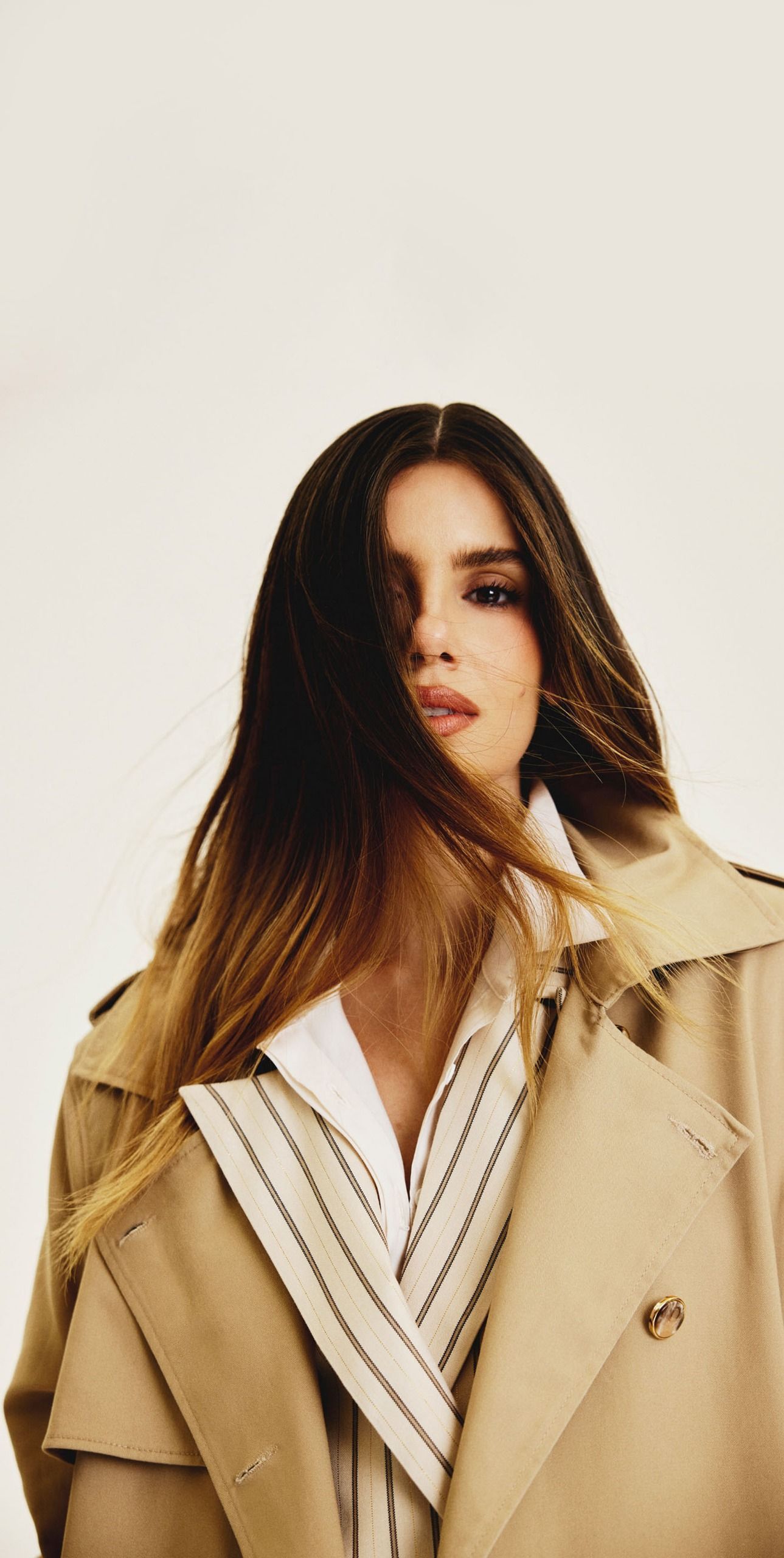 Camila Queiroz é a nova embaixadora da Flor de Lis • Divulgação