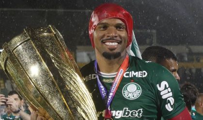 Carlos Miguel foi eleito o melhor goleiro do Paulistão