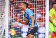 Grêmio segura vantagem contra o Inter e é campeão do Gauchão