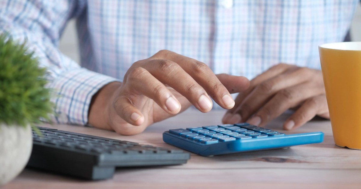 Brasileiros têm até 80% da renda comprometida, diz Serasa Experian ...