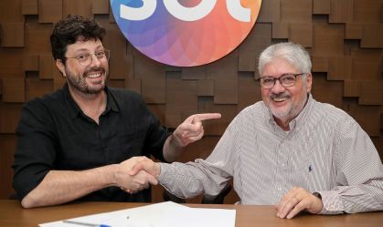 Danilo Gentili renova contrato com o SBT