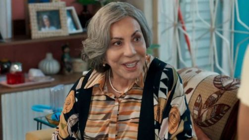 Dona Josefa é interpretada por Arlete Salles em "Três Graças"