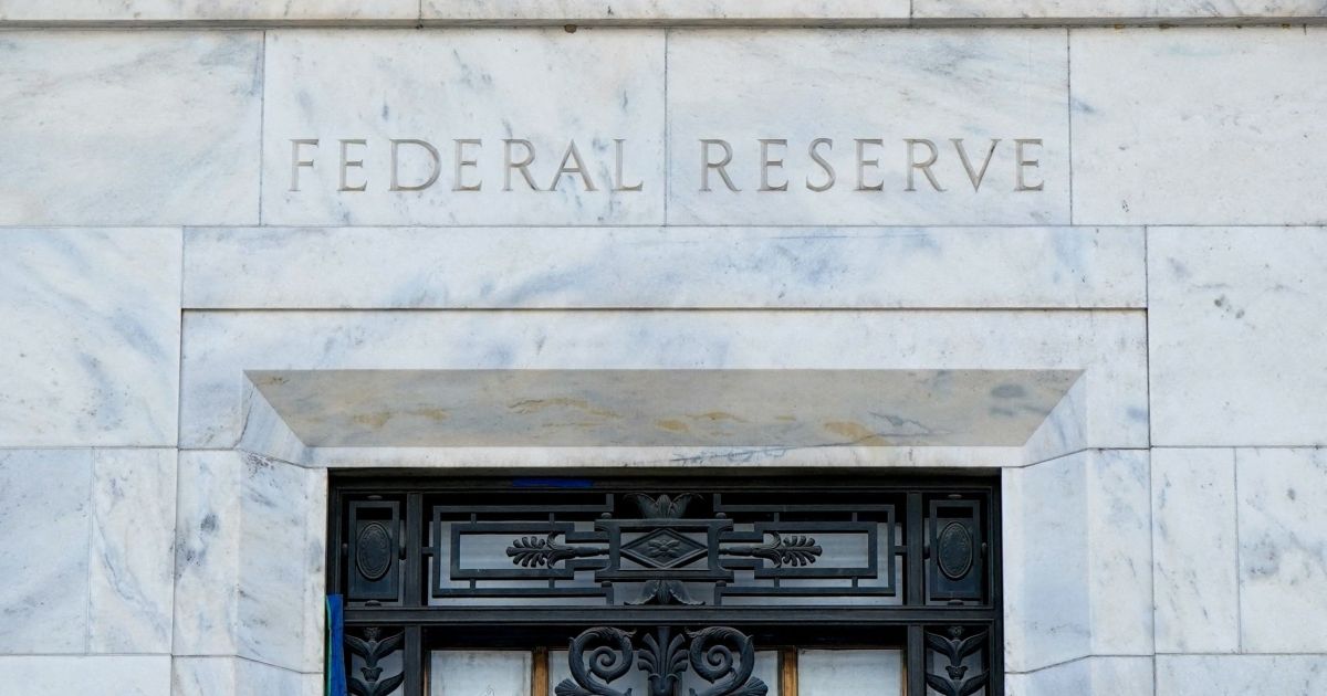 Fed: Inflação alta nos EUA aponta que alta nos juros se torna necessária