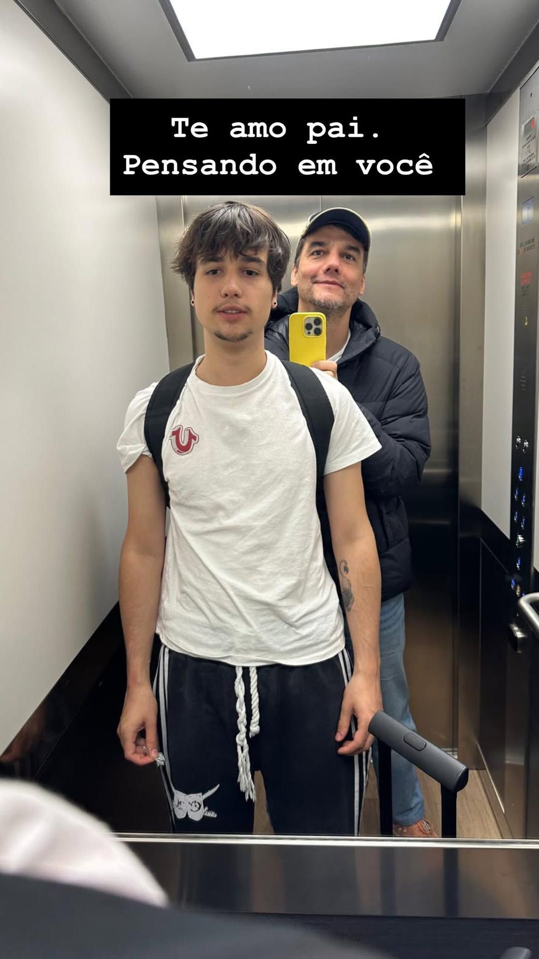 Wagner Moura com o filho, Bem Moura • Instagram