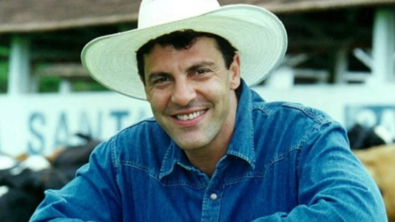 Gerson Brenner em Corpo Dourado, sua última novela, em 1998 • Reprodução/Globo