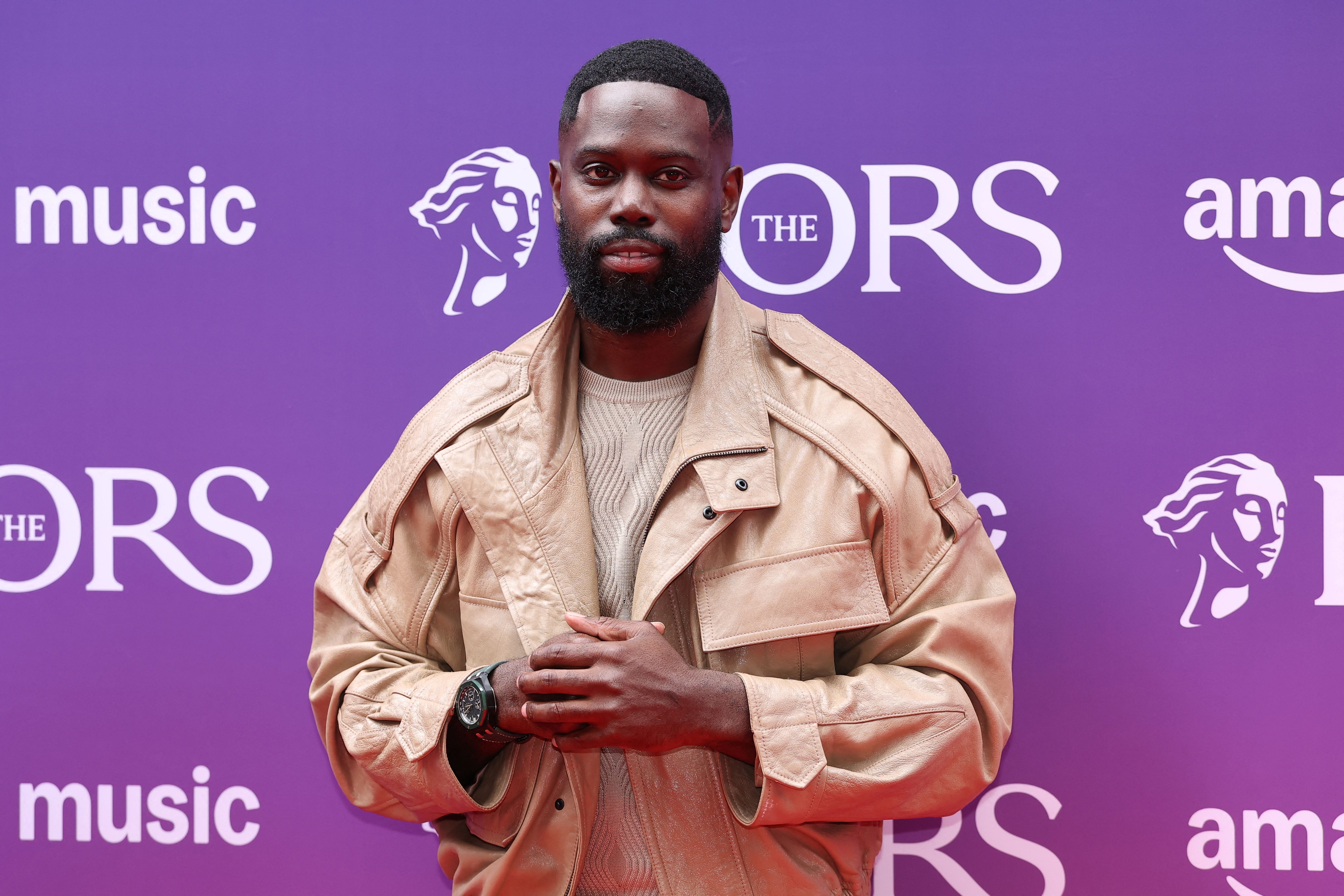 Ghetts durante evento Ivor Novello Awards em Londres