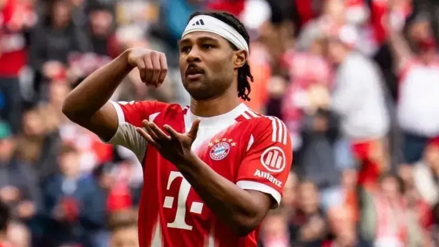 Gnabry comemora gol do Bayern contra o Union Berlin