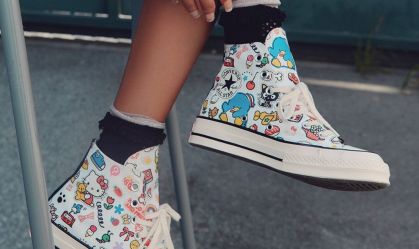 Converse lança colaboração com a Sanrio em tênis personalizados
