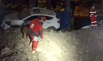 Explosões foram registradas em várias partes da cidade na noite de sábado