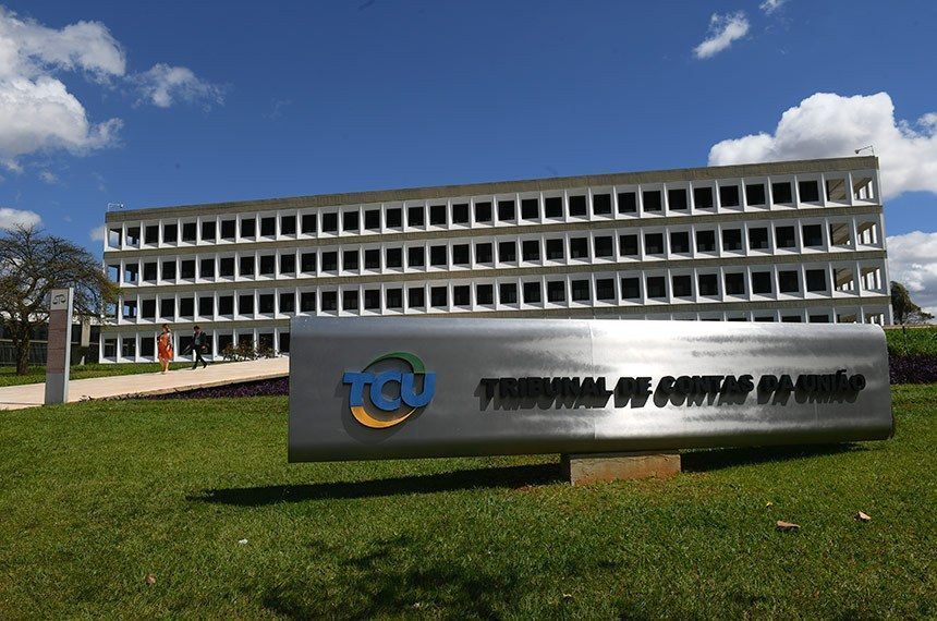 Fachada TCU