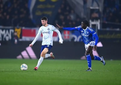 Inter de Milão e Como em jogo da semifinal da Copa da Itália.