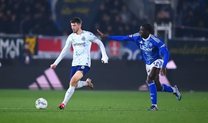Inter de Milão e Como em jogo da semifinal da Copa da Itália.