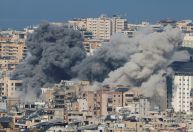 Em meio a ataques de Israel, famílias fogem e dormem nas ruas no Líbano