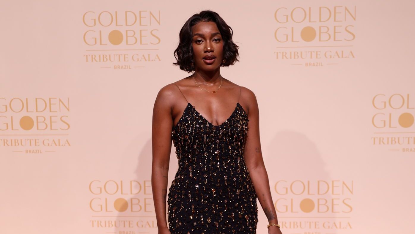 Iza muda de visual e exibe corte bob no Golden Globes Tribute Brazil