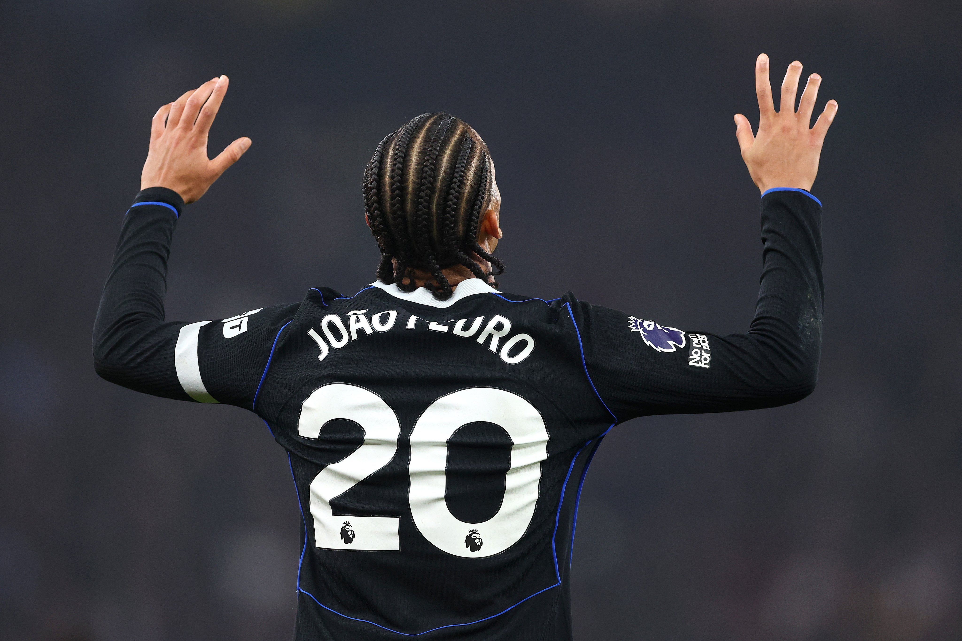 João Pedro marcou três gols pelo Chelsea