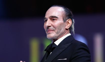 John Galliano firma parceria na direção criativa da Zara