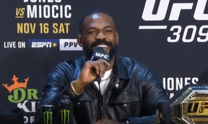 Jon Jones, um dos maiores lutadores do UFC.