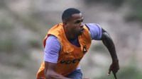 Júnior Santos é regularizado e pode reestrear pelo Botafogo contra Flamengo