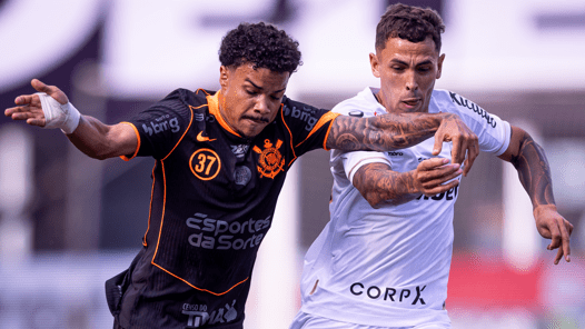 Kaio César foi um dos destaques do Corinthians no clássico contra o Santos