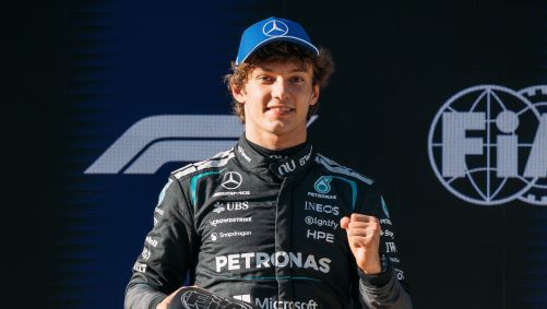 Kimi Antonelli comemora pole no GP da China