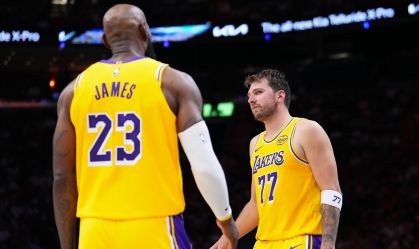 Luka Doncic e LeBron James, astros do Los Angeles Lakers
