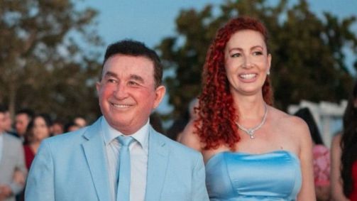 Cantor Amado Batista confirmou a morte de sua filha Lorena Batista