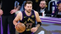 Doncic se lesiona em derrota dos Lakers e vai passar por exames