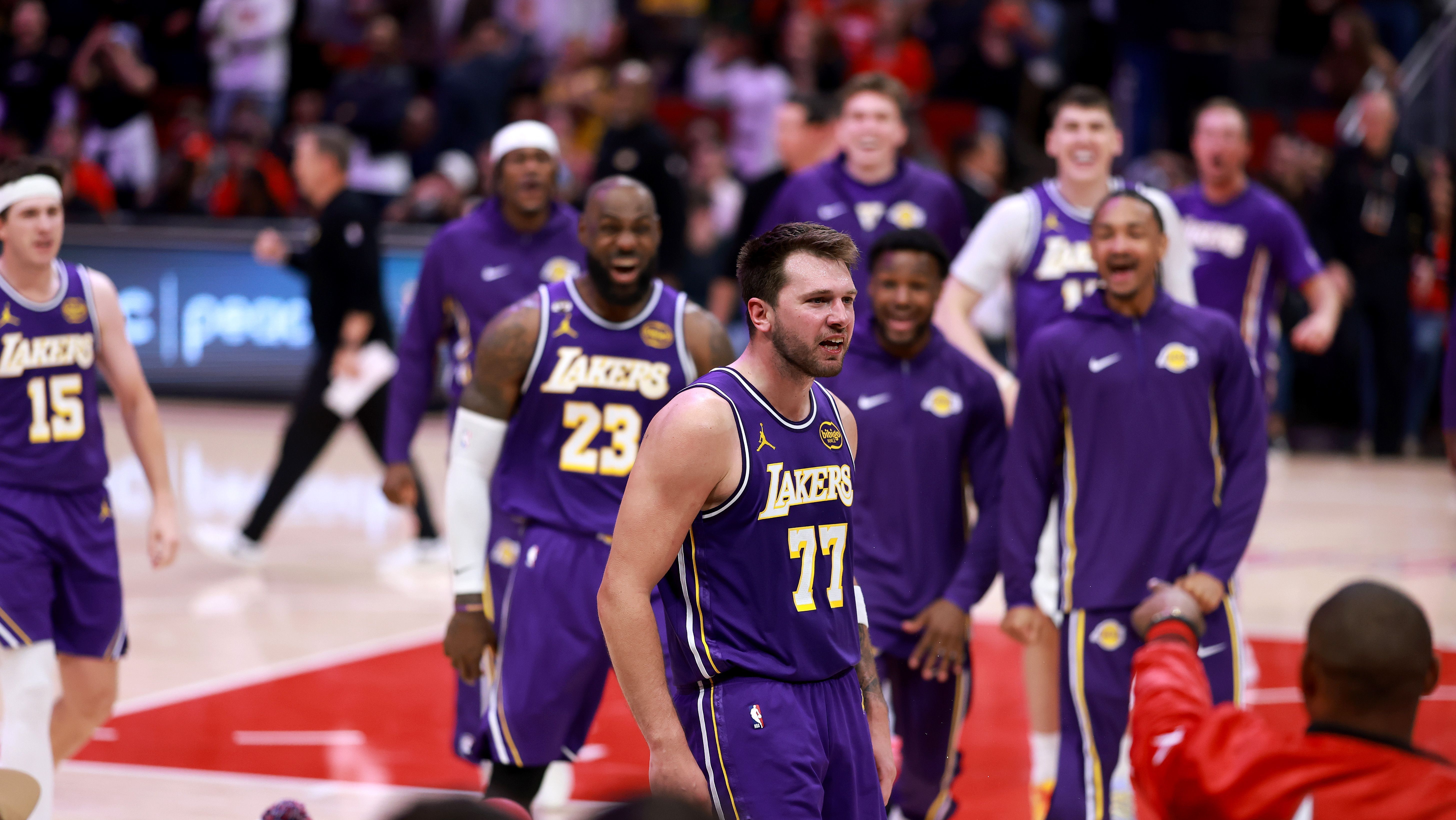 Luka Doncic segue brilhando com a camisa do Los Angeles Lakers
