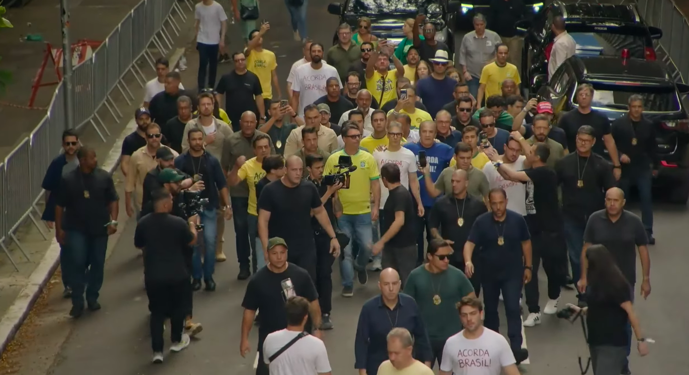 Manifestação direita
