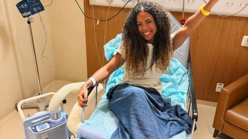 Marvvila remove tumor no ouvido após dores na região