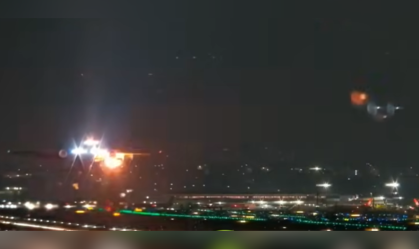 Um avião da Delta Air Lines apresentou falha na turbina durante a decolagem no Aeroporto Internacional de São Paulo/Guarulhos, na noite de domingo (29)
