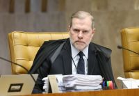 Bolsonaro pede a Moraes alterar data de visita de assessor de Trump