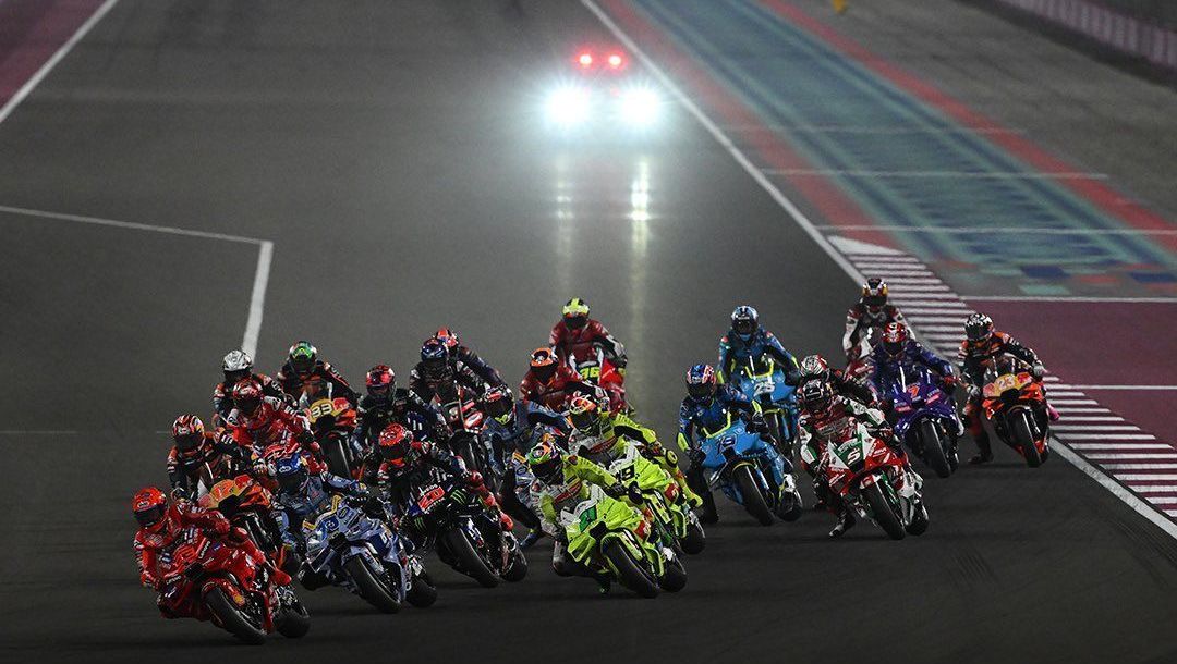 Corrida da MotoGP no Catar é adiada devido à guerra no Oriente Médio.